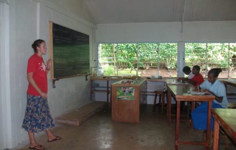 Teaching science and nutrition in Vanuatu